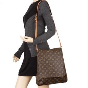 AUTHENTIC Louis Vuitton Musette Salsa GM Crossbody